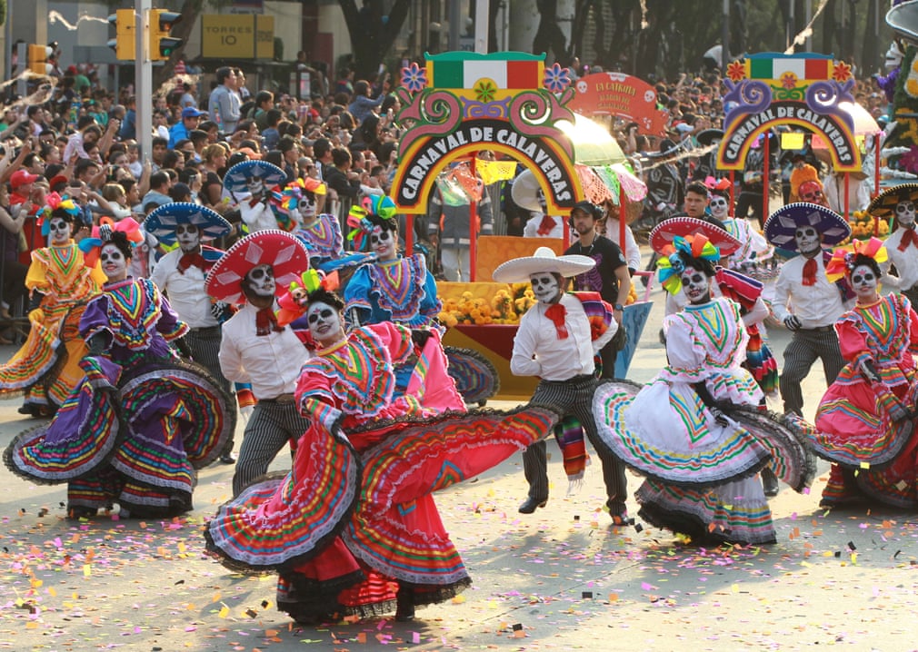 https://www.theguardian.com/world/gallery/2017/oct/30/mexico-citys-day-of-the-dead-parade-in-pictures