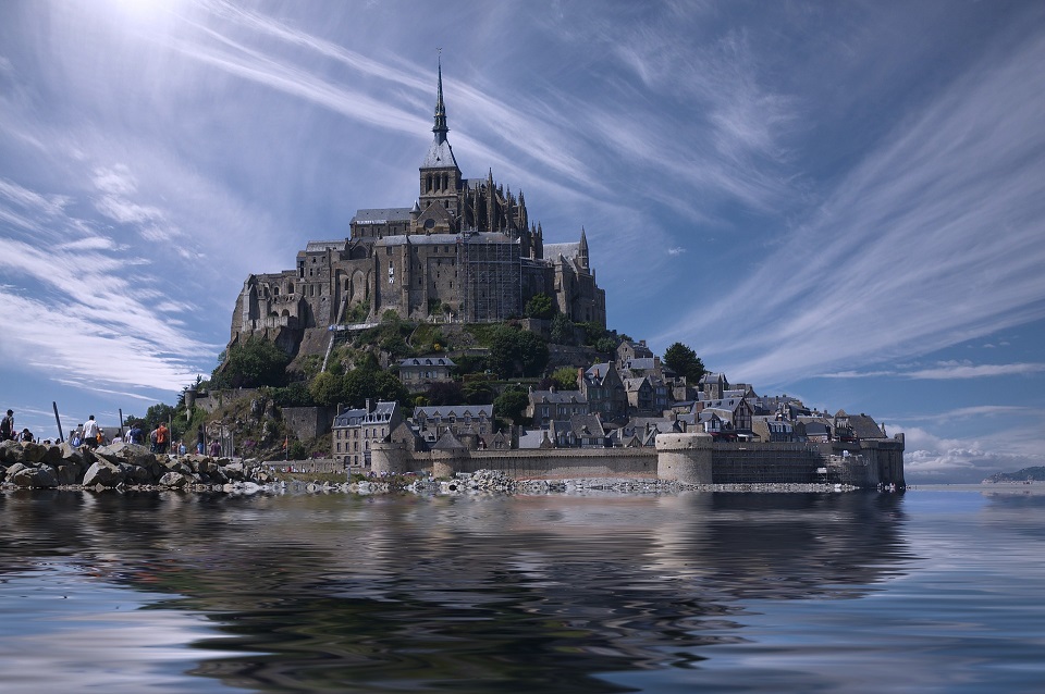 Пример многоуровневой безопасности-Mont Saint Michel 