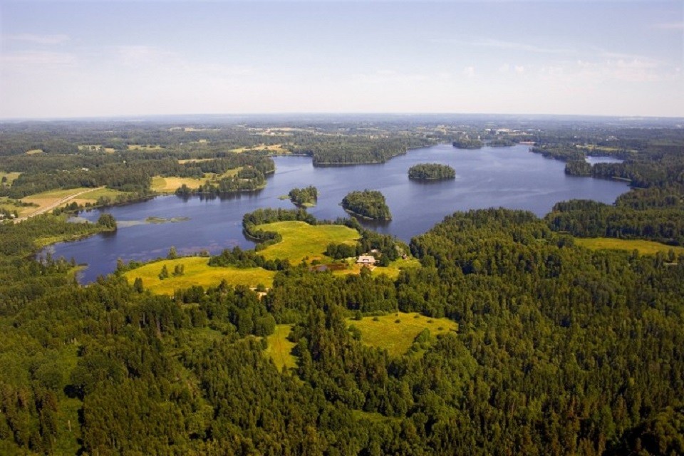 Otepää upland - lake Pühajärv