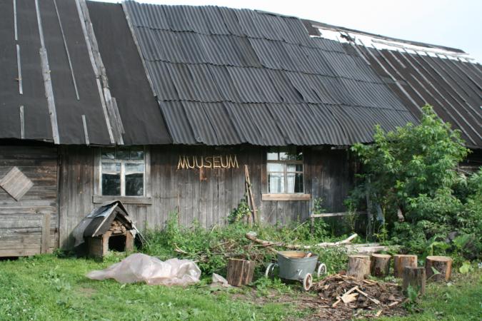 Pilt: TÜ eesti murrete ja sugulaskeelte arhiiv, pildil seto muuseum Radajal