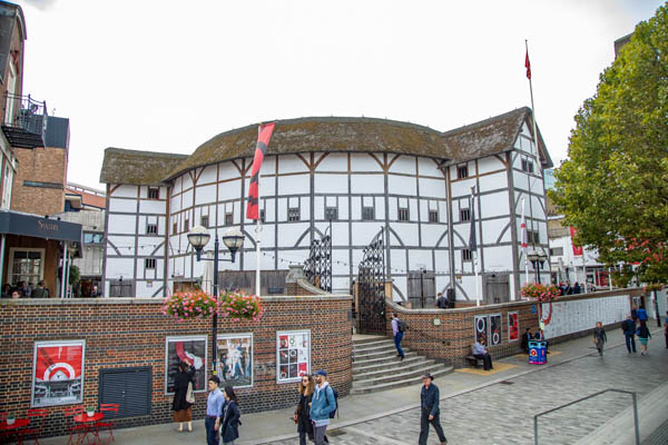 Rekonstrueeritud Shakespeare’i Globe’i teater Londonis. (Wikimedia Commons)