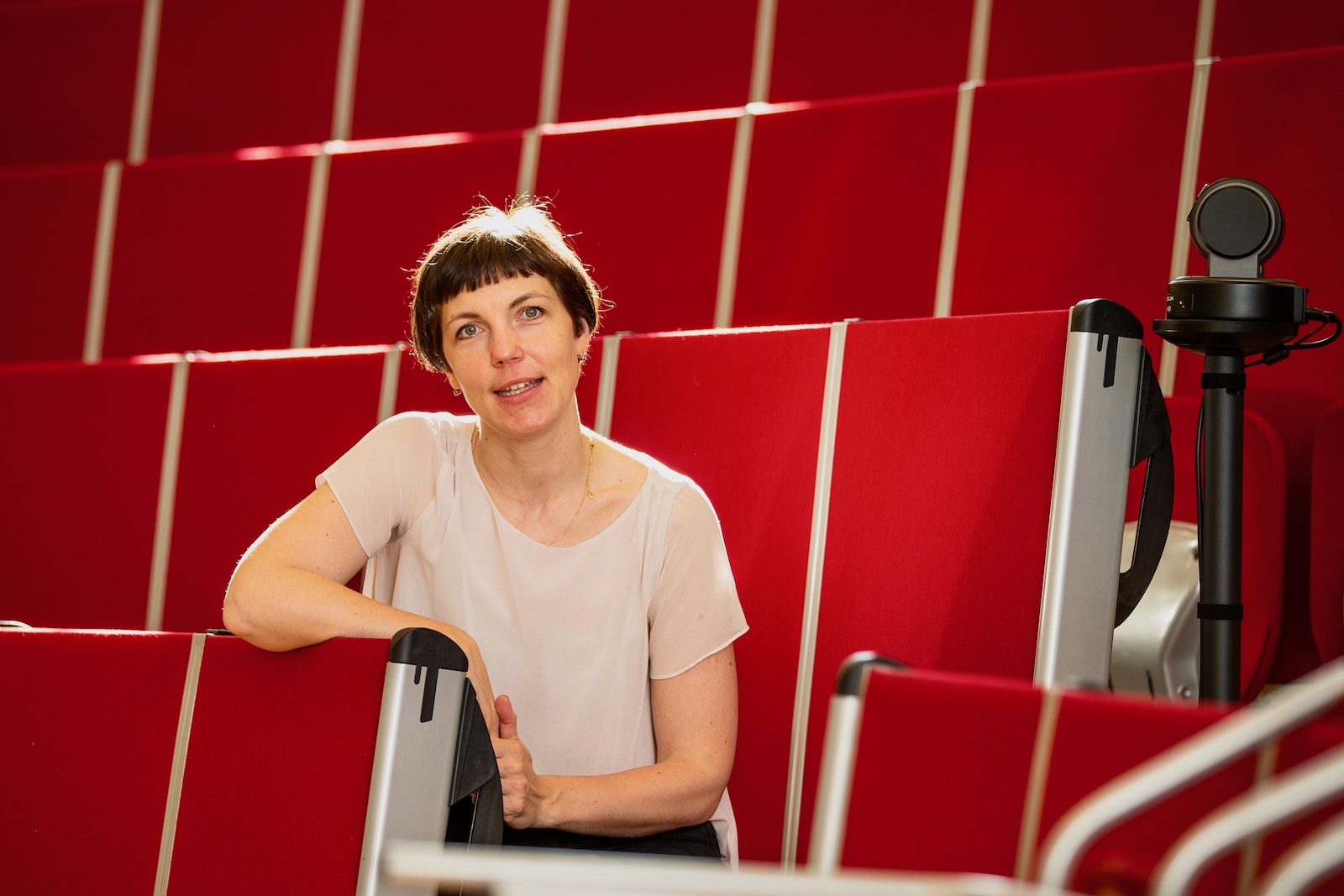 Fotol New Yorgi Ülikooli professor Laura Viidebaum