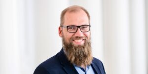 Fotol Tartu Ülikooli arendusprorektor Tõnu Esko