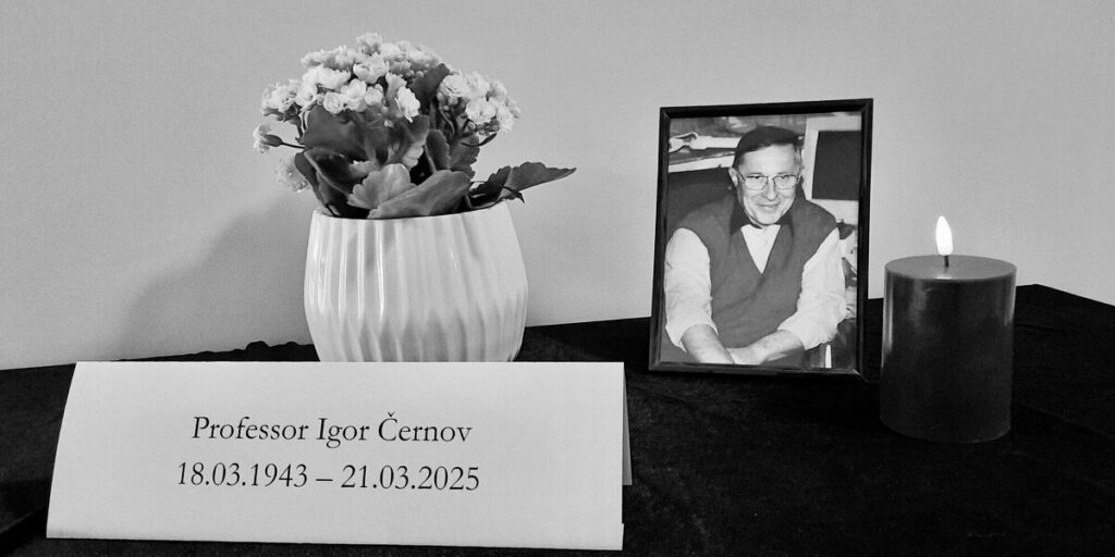 Fotol Igor Černovi mälestuslaud