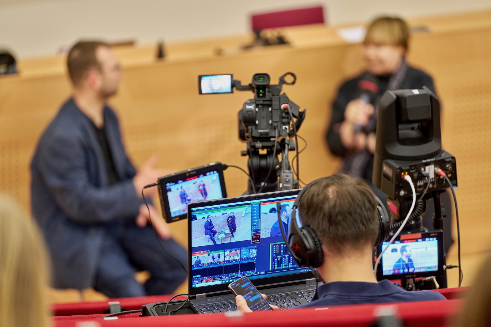 Fotol Viivi Luige loeng