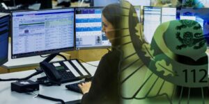 Pildil häirekeskuse töötaja hädaabikõnesid vastu võtmas